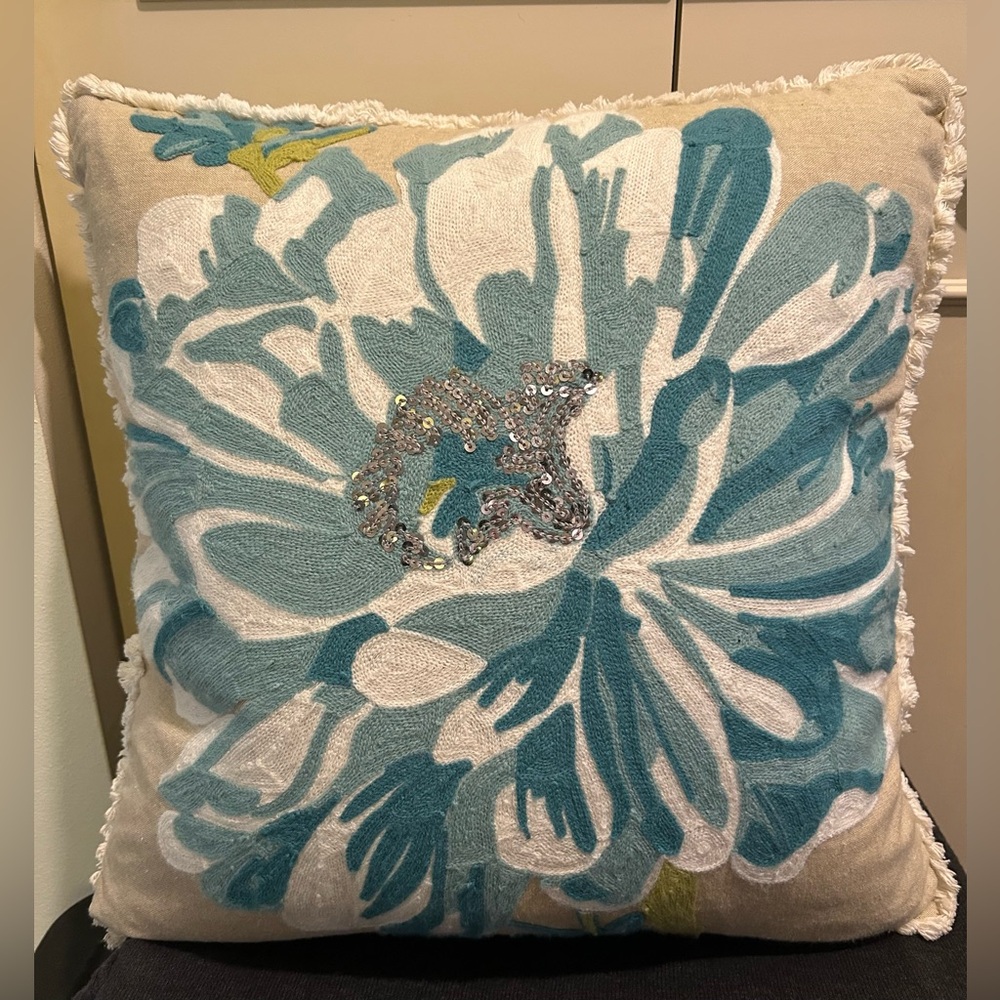 Floral Throw Pillow Embroidered Knit Sequin Teal White Silver 18” x 18”